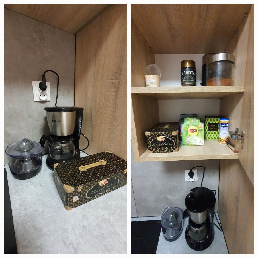 Fajny apartament z parkingiem, obok metra. Warsawa Bagian luar foto