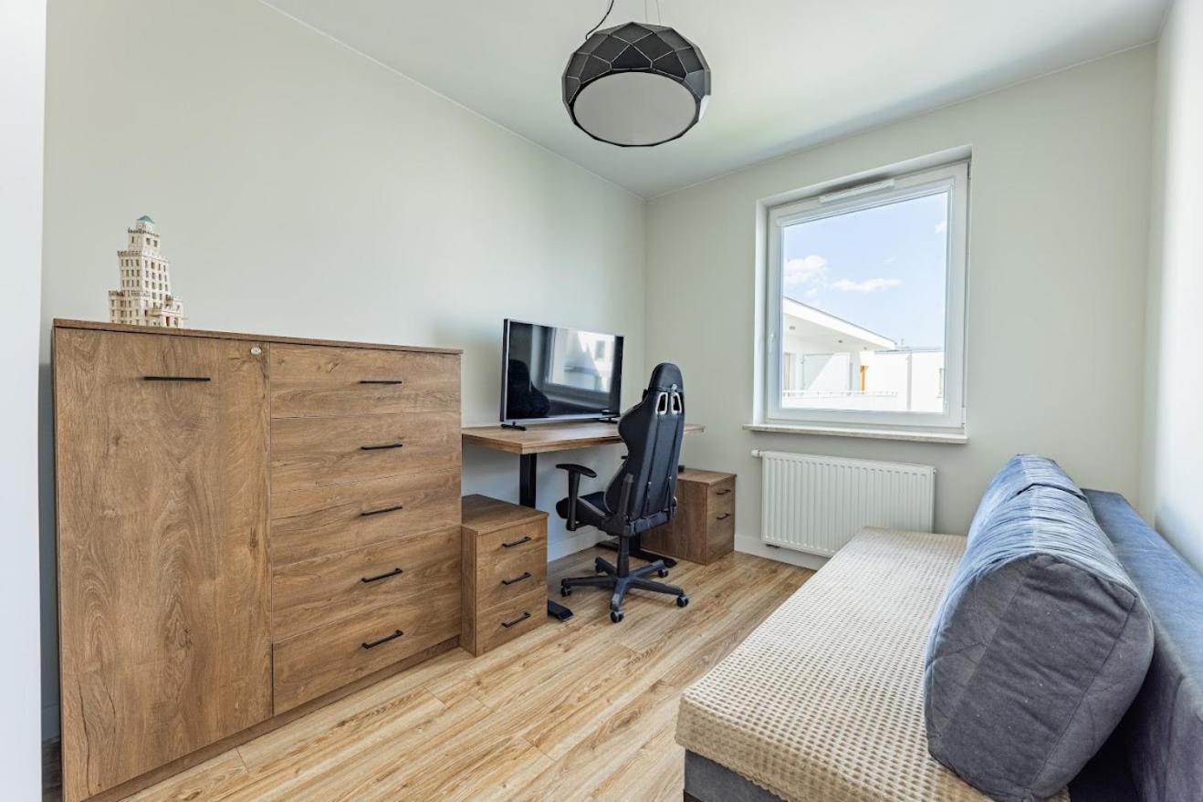 Fajny apartament z parkingiem, obok metra. Warsawa Bagian luar foto